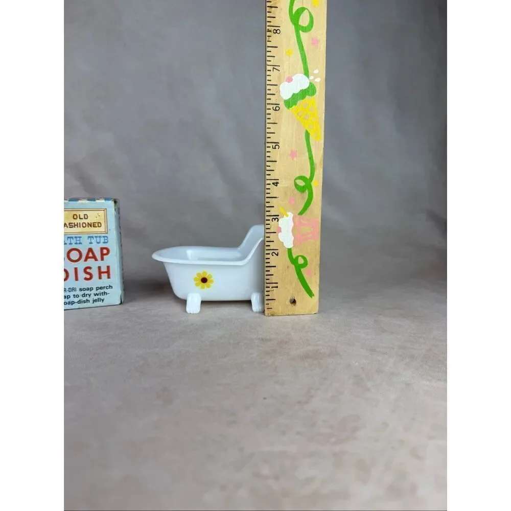 Vintage Flower Power Soap Dish Novelty Grandmas Tub Clawfoot Bathtub